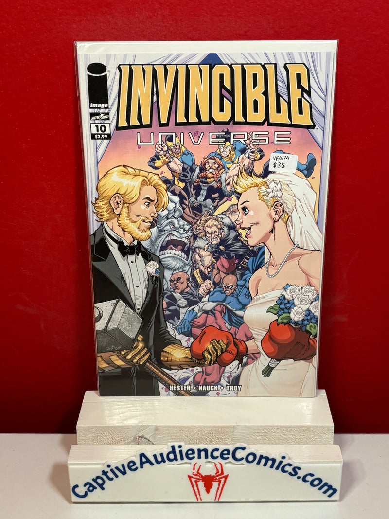Invincible Universe #10 - VF/NM