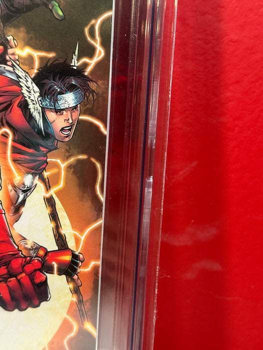 Young Avengers Vol. 1 #1 - 1st Young Avengers - CGC 9.8