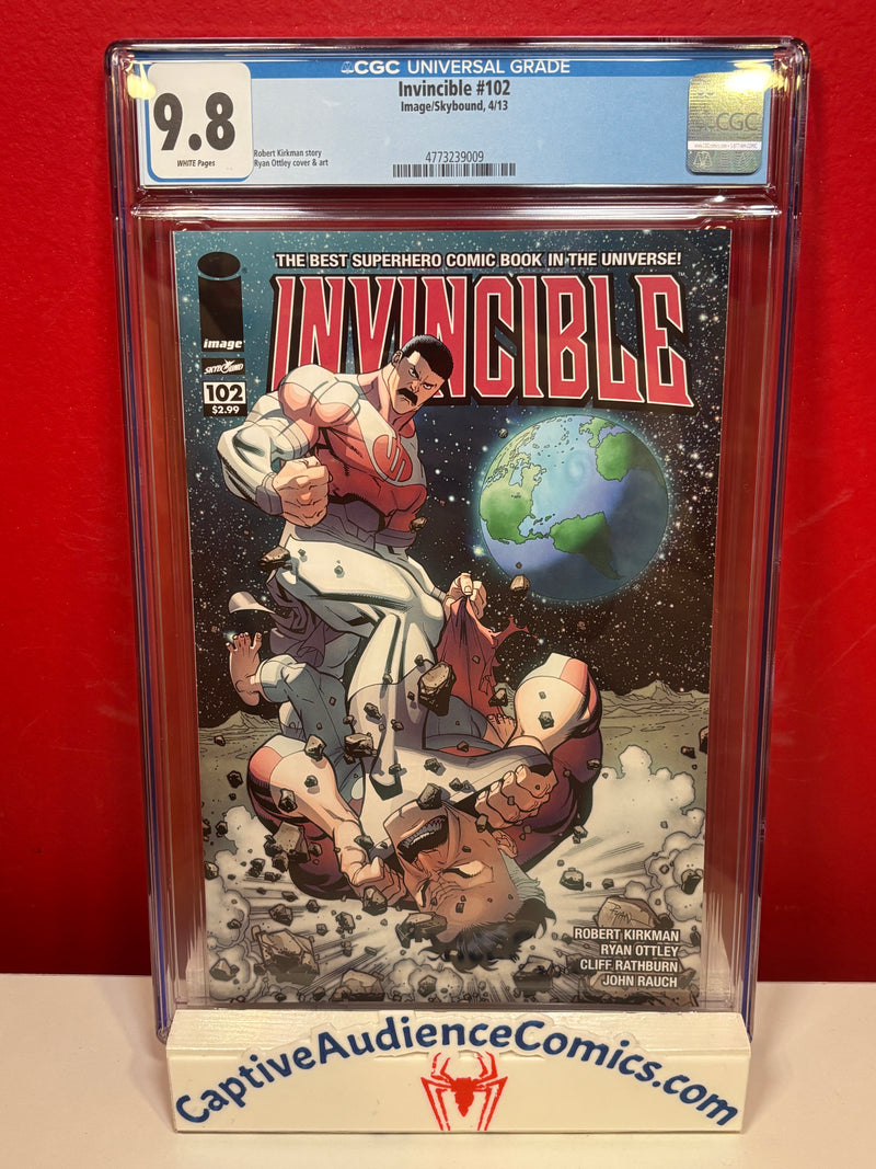 Invincible #104 - Origin of Grand Regent Thragg - CGC 9.8
