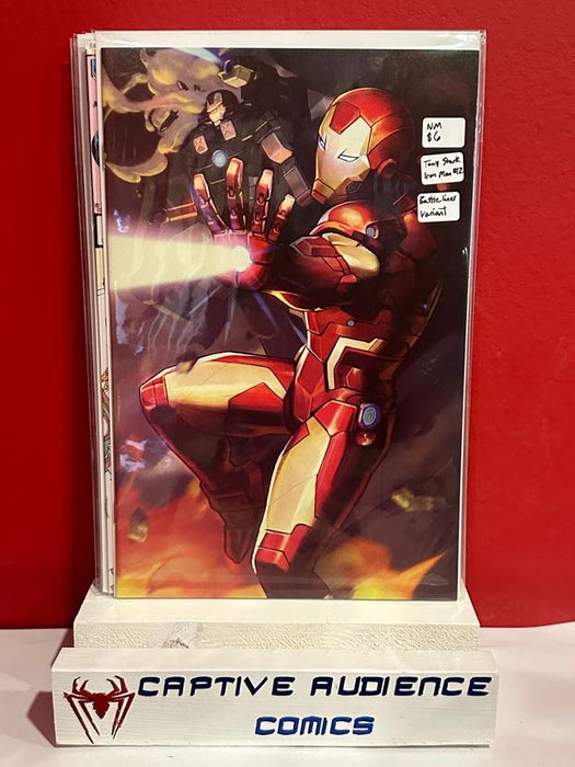 Tony Stark: Iron Man #12 - Battle Liner Variant - NM