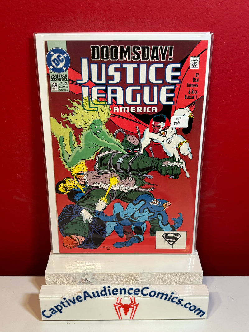 Justice League / International / America #69 - VF