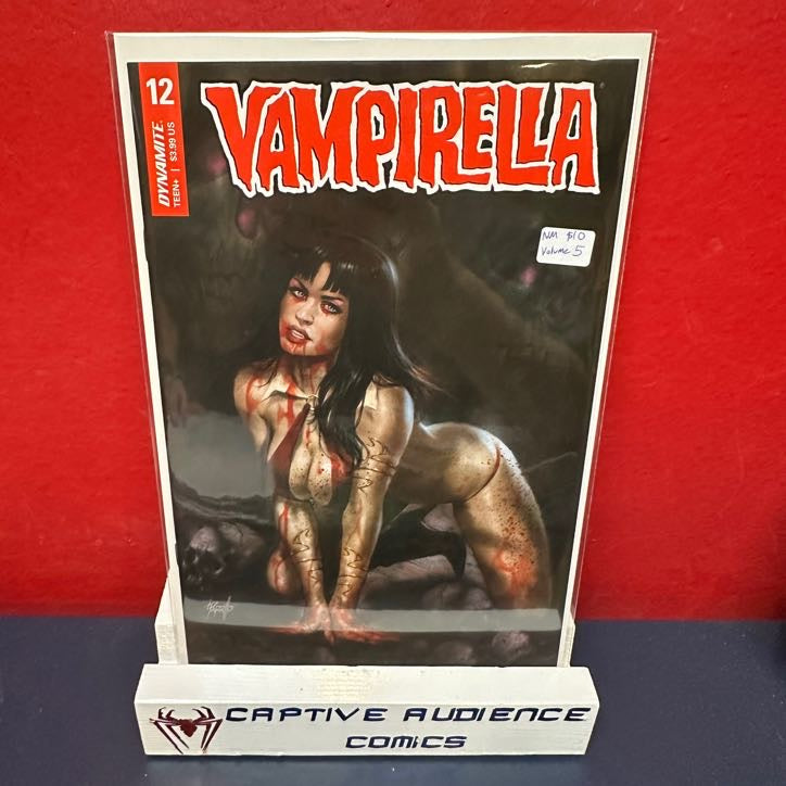Vampirella, Vol. 6 #12 - Lucio Parrillo Cover - NM