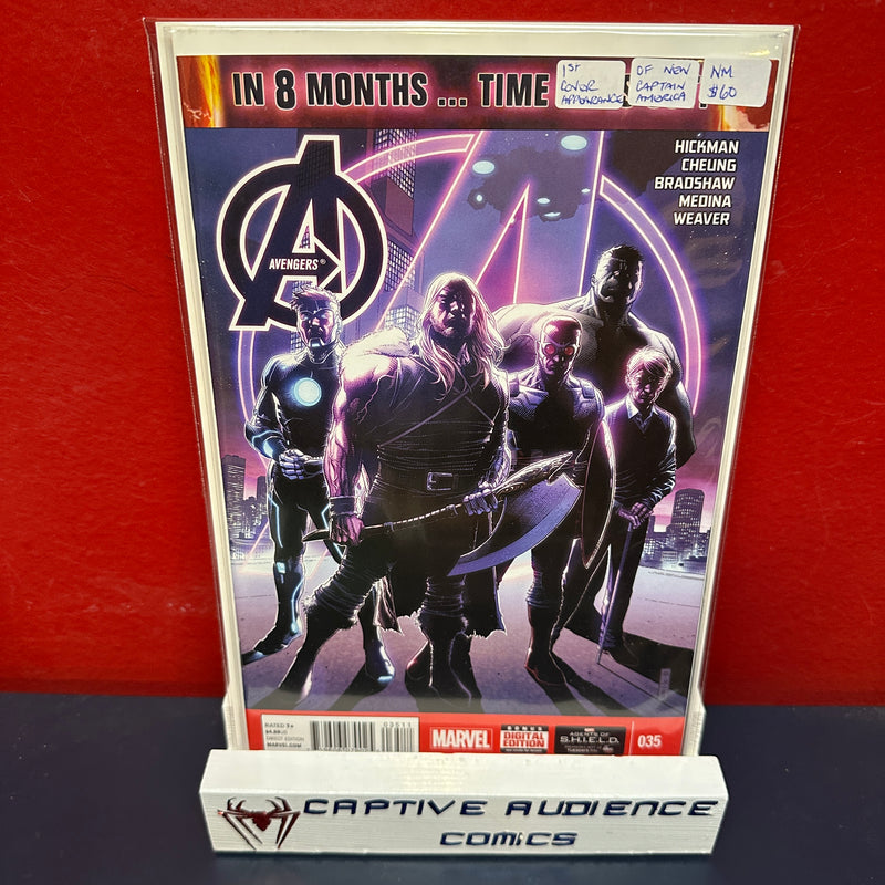 Avengers, The Vol. 5 #35 - 1st Cover Apperance of New Captain America - NM
