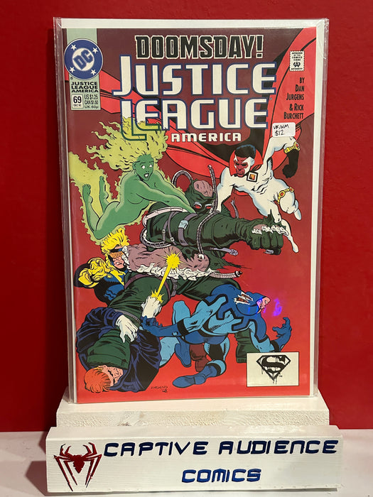 Justice League / International / America #69 - VF/NM