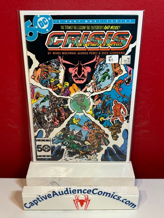 Crisis on Infinite Earths #3 - VF