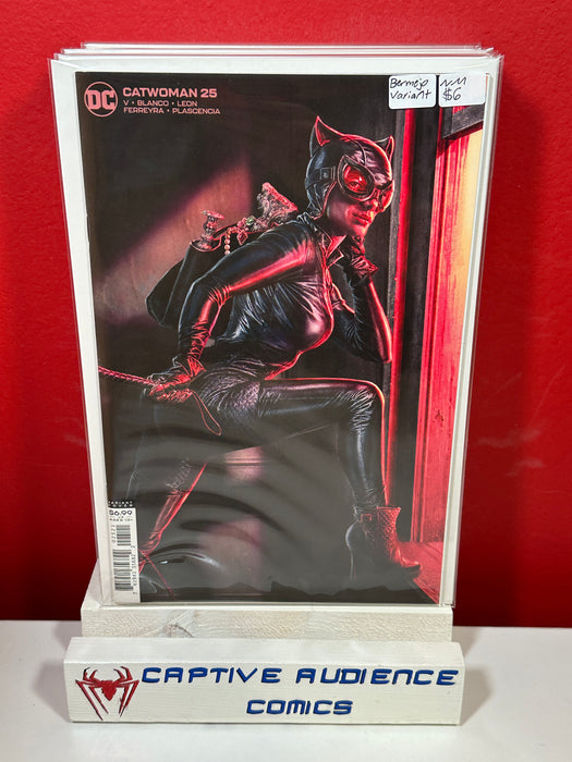 Catwoman, Vol. 5 #25 - Bermejo Variant - NM