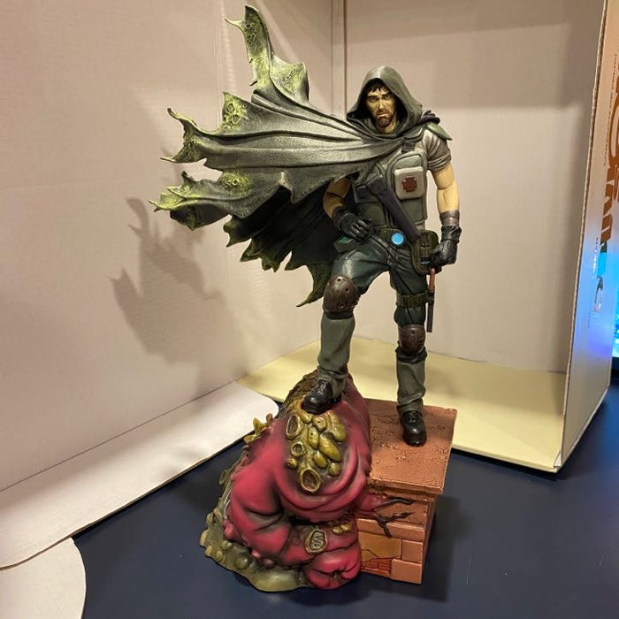 Oblivion Song Limited Edition Statue - Brand New in Box - No Comic