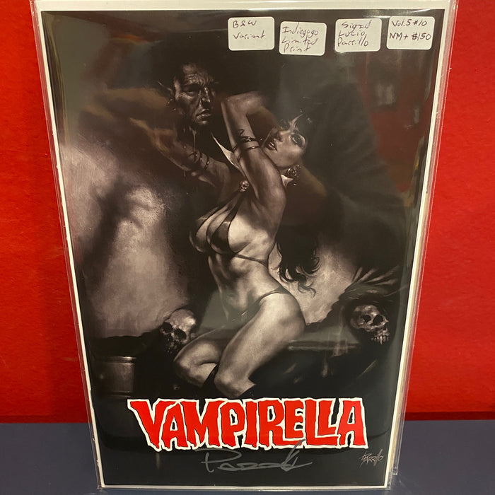 Vampirella, Vol. 7 #10 - Indiegogo B&W Variant Signed by Lucio Parrillo - NM+